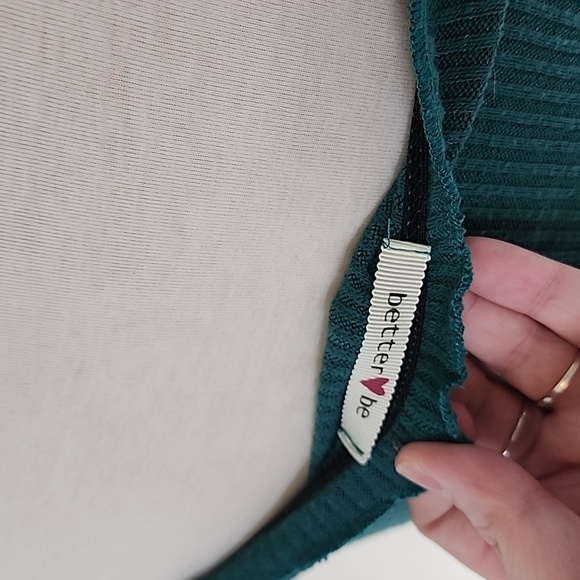 Better Be Dark Green Crop Top Size S - Picture 4 of 4